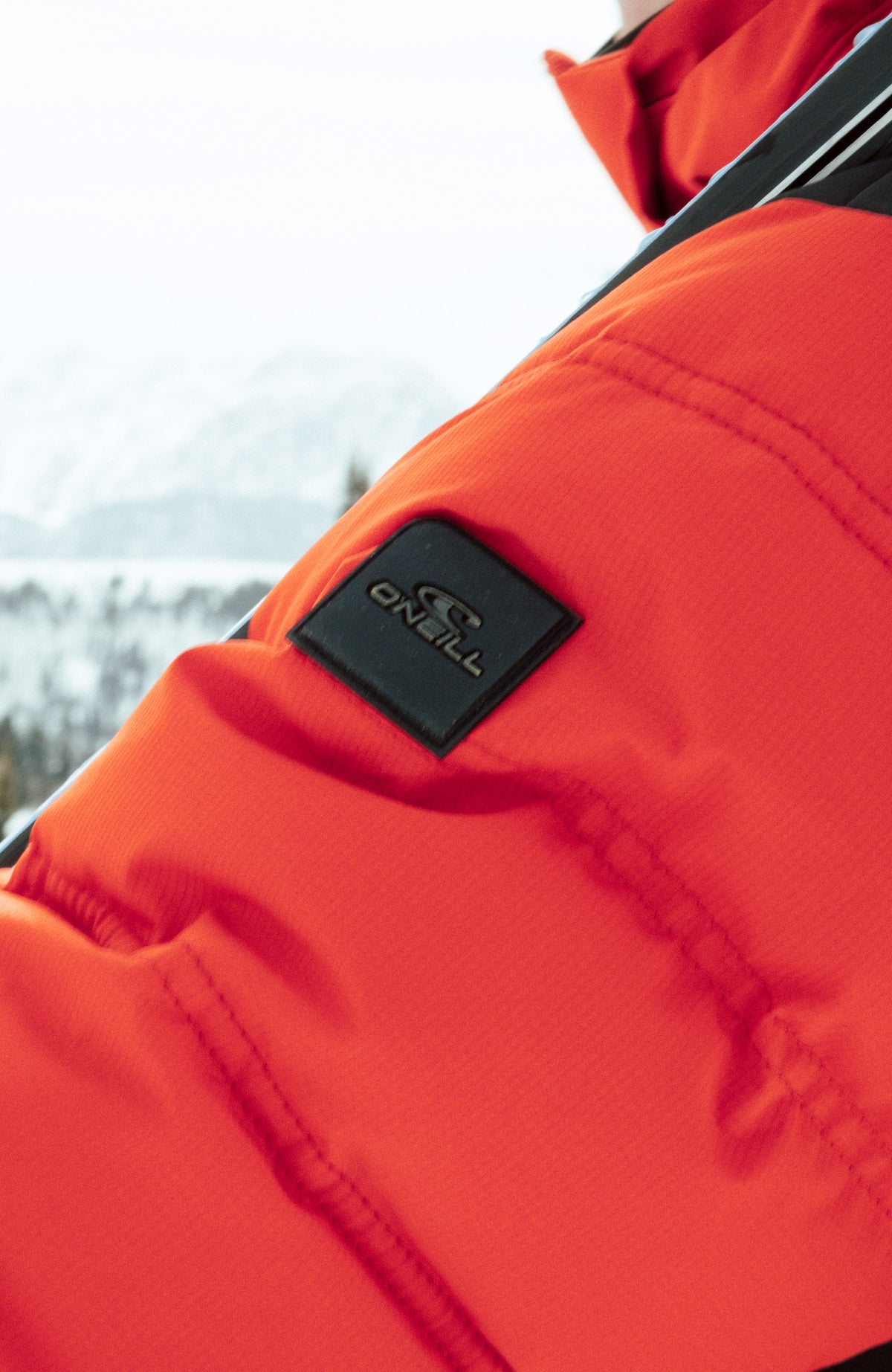 Igneous Hybrid Snow Jacket | Cherry Tomato -A