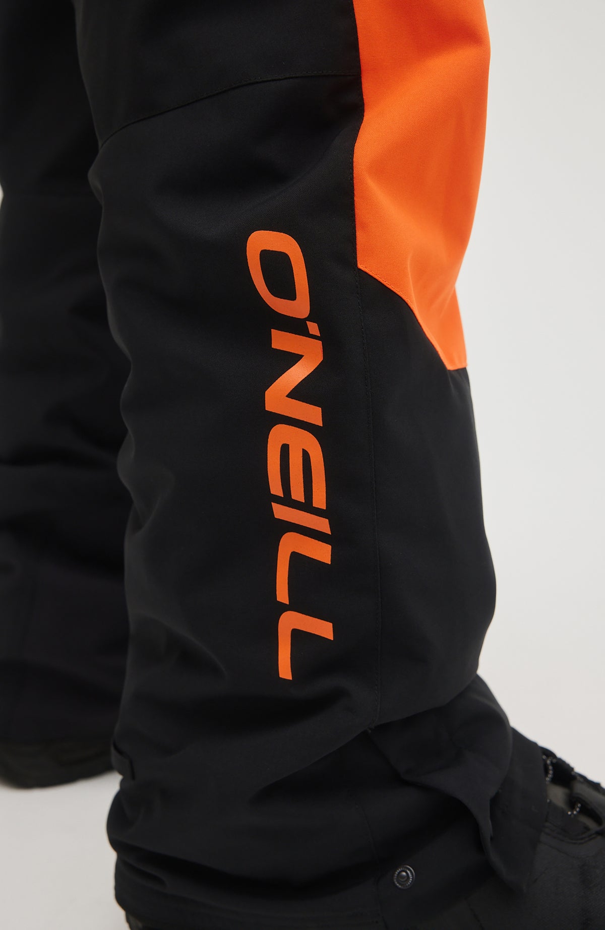 Blizzard Snow Pants | Black Out Colour Block