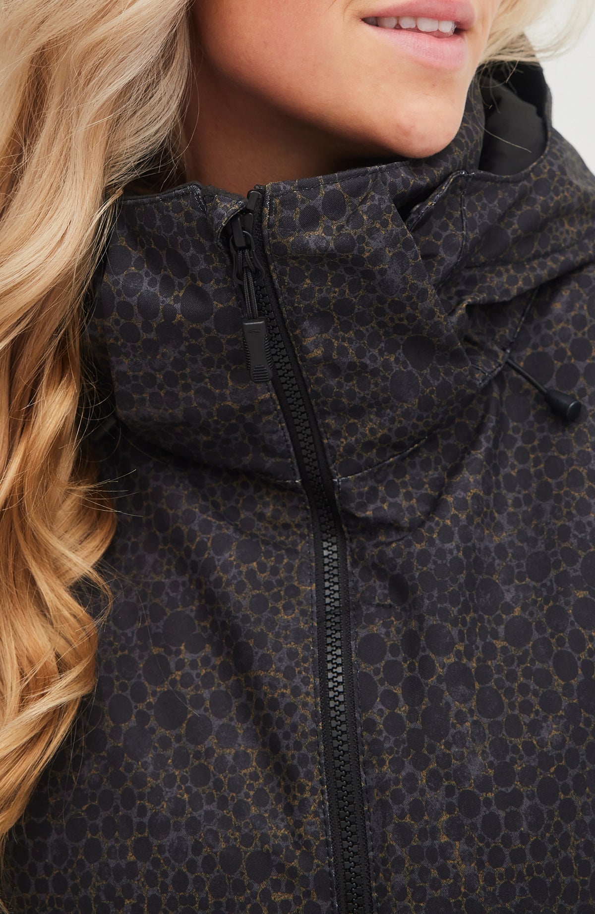 Adelite Snow Jacket | Grey Zoom In