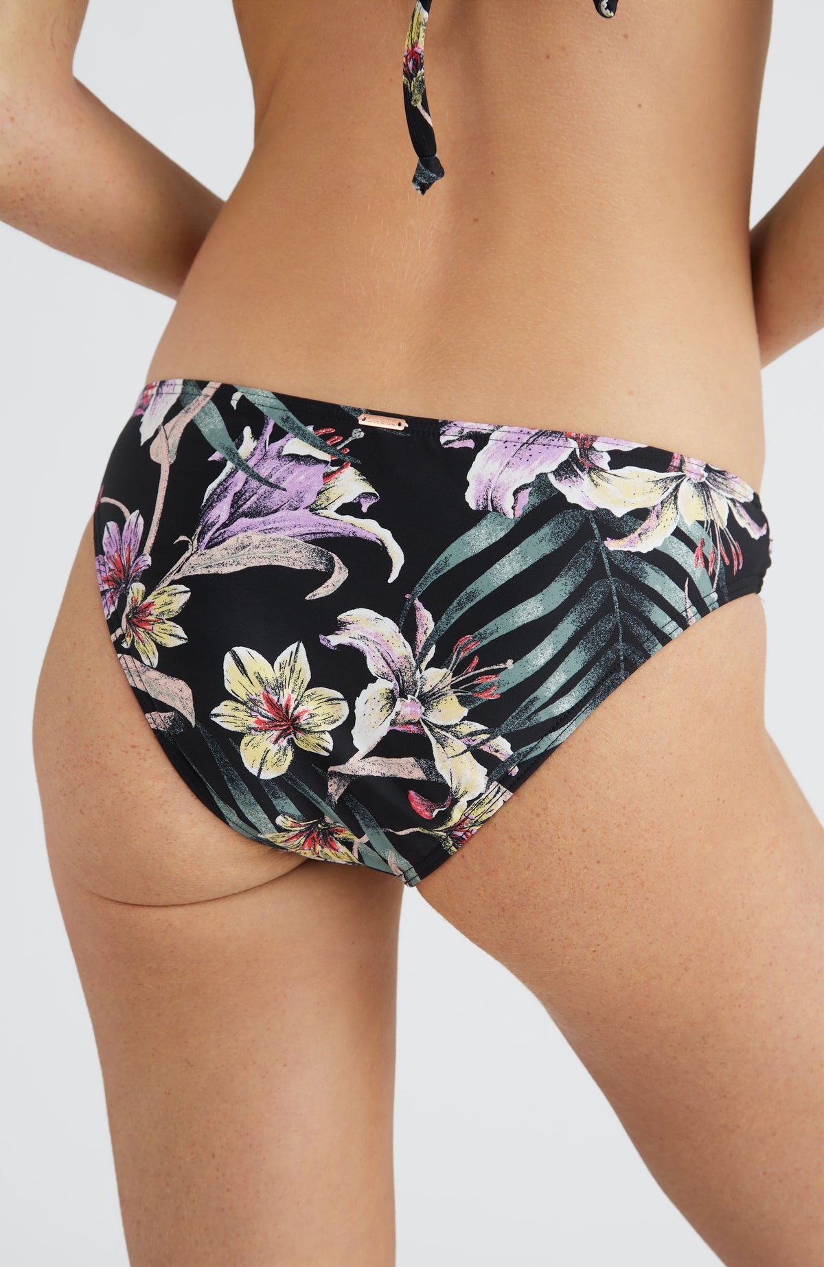 Cruz Bikini Bottom | Black AO 1