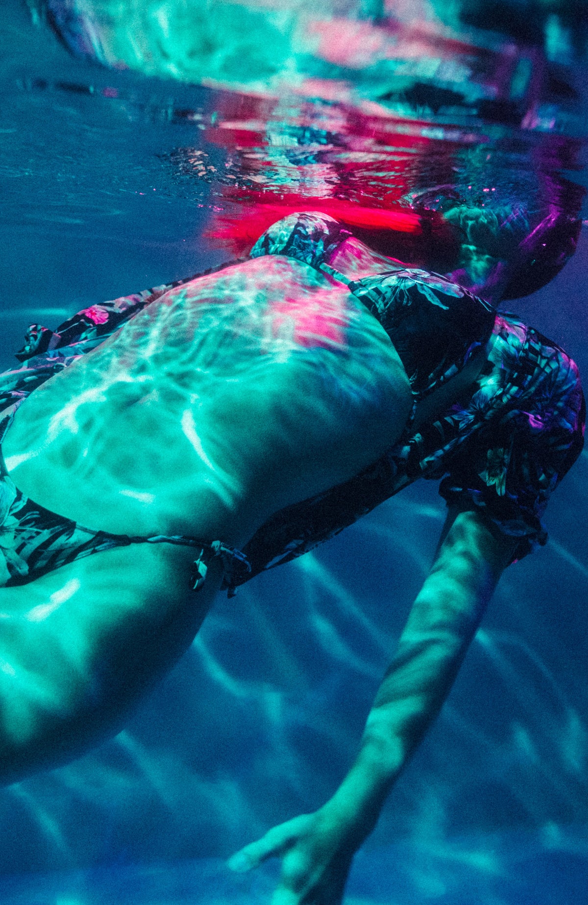 Capri Triangle Bikini Top | Black AO 1