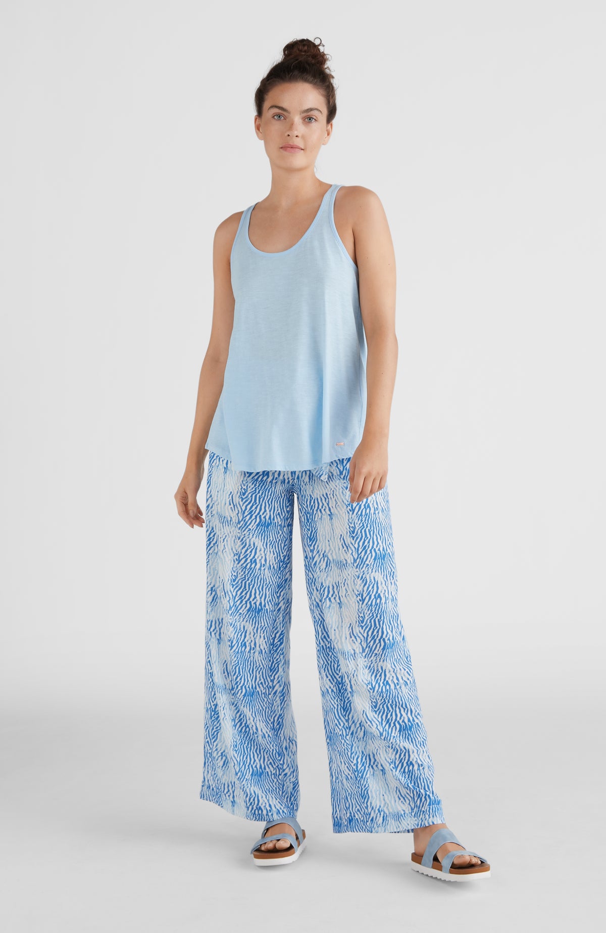 Button Back Tanktop | Cerulean