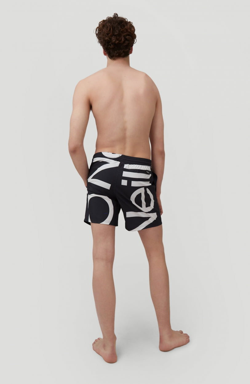 Cali Zoom Shorts | Black With White