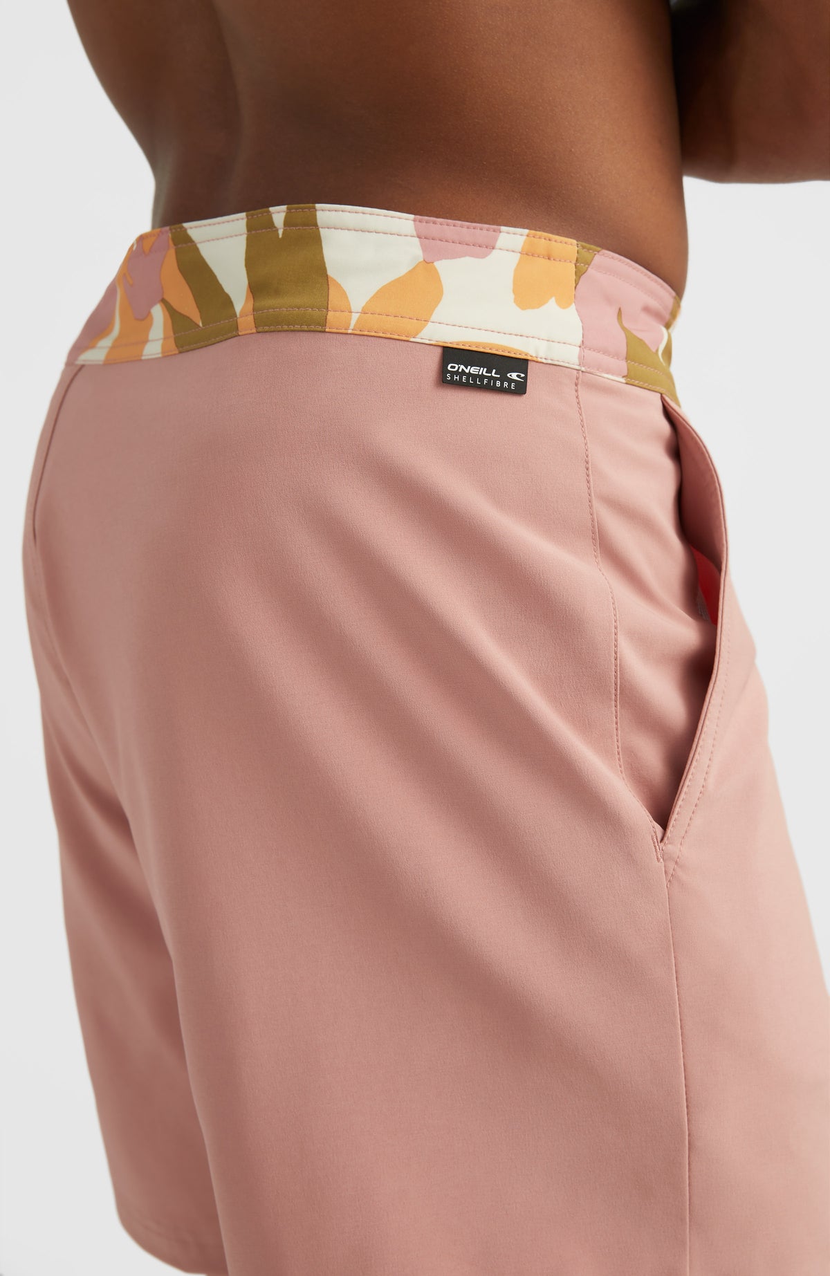 Camorro 17'' Boardshorts | Ash Rose