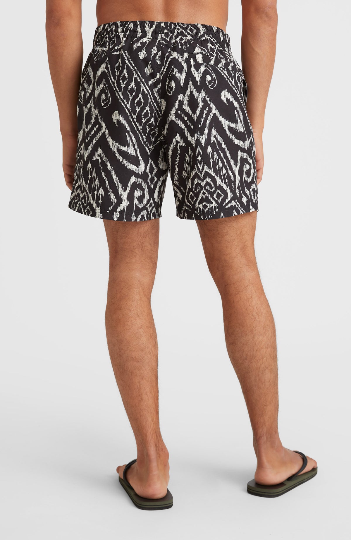 Cali Print 15'' Swim Shorts | Black Magic Carpet