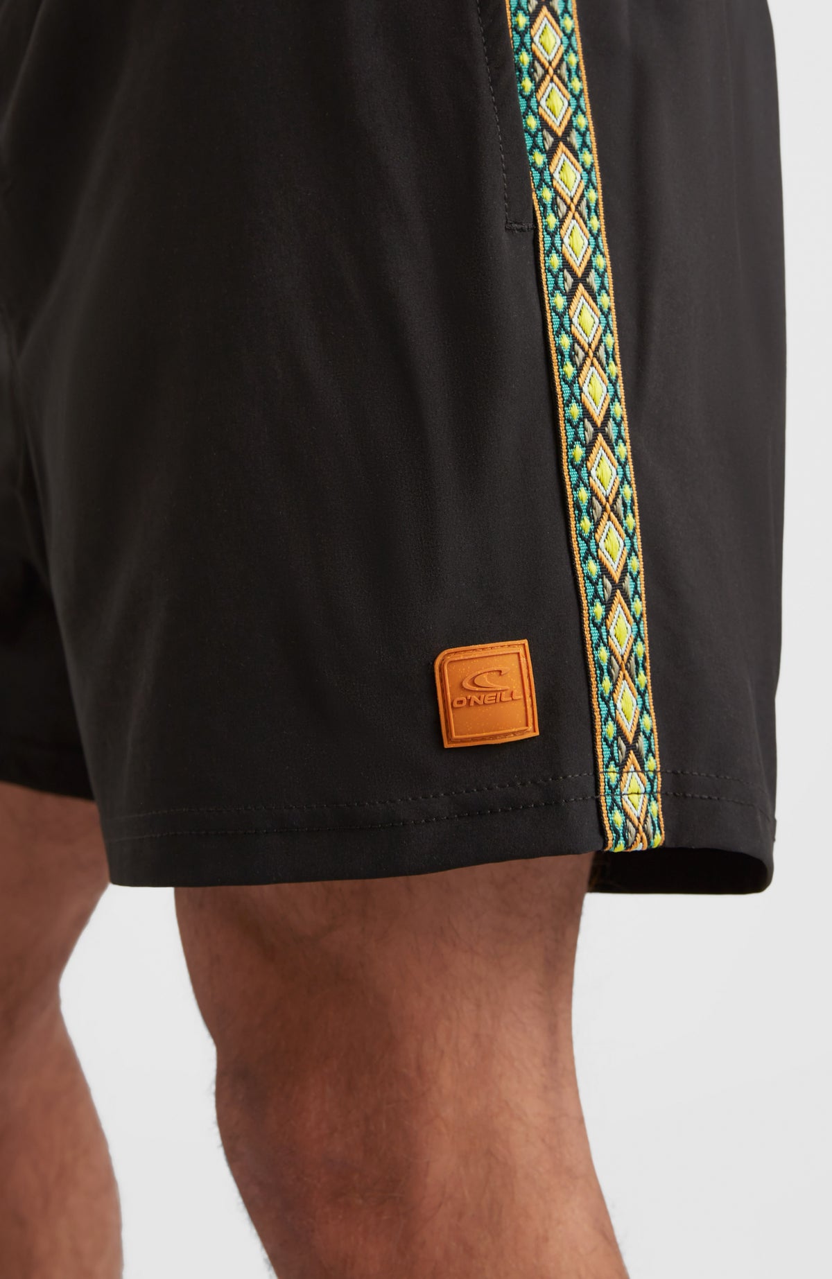 Cali Tape 15'' Swim Shorts | Black Out