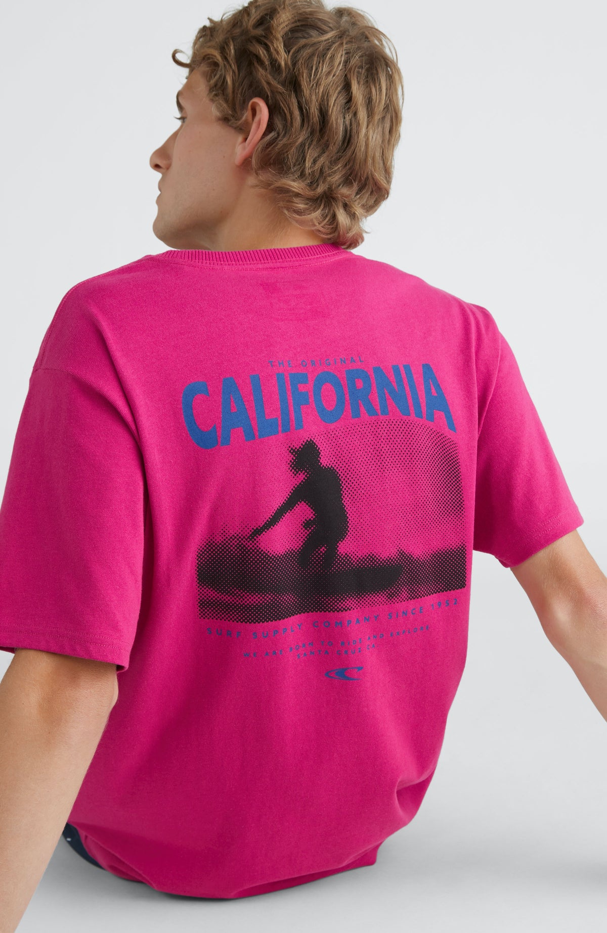 California T-Shirt | Fuchsia Red