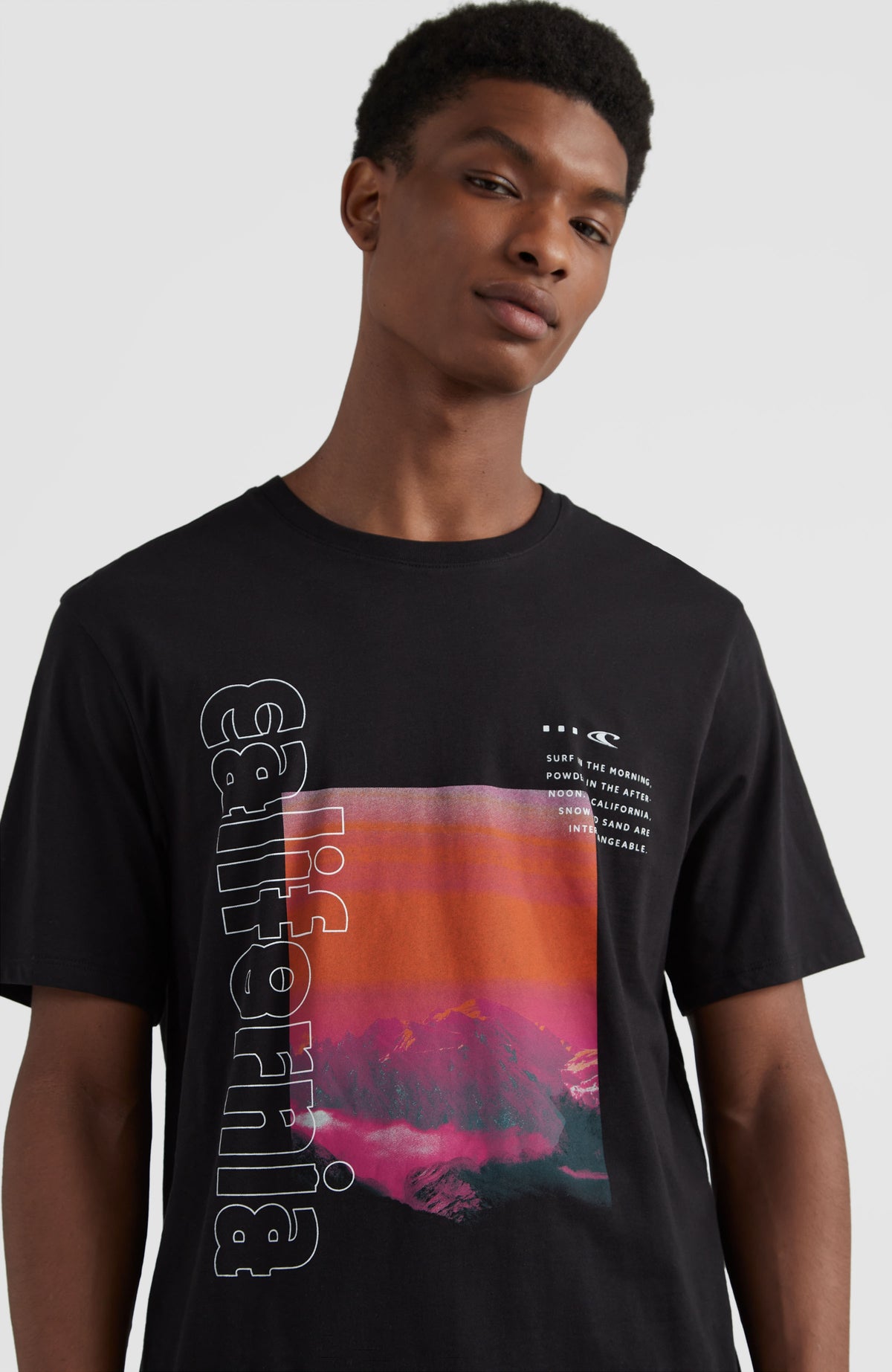 Cali Mountains T-Shirt | Black Out