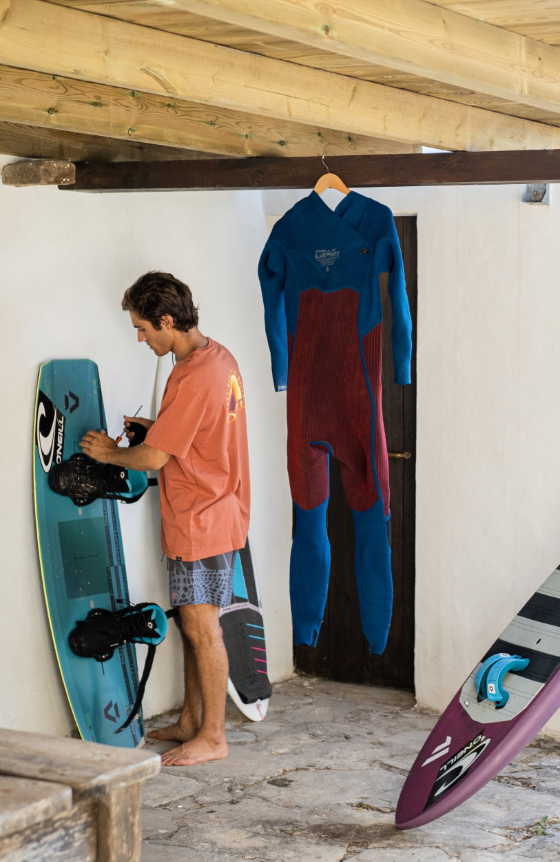 Blueprint Windfreak 5/4mm Chest Zip Full Wetsuit | BLACK/BLACK